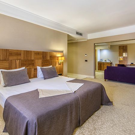 Hotel Ramada By Wyndham Cappadocia à Ortahisar Extérieur photo