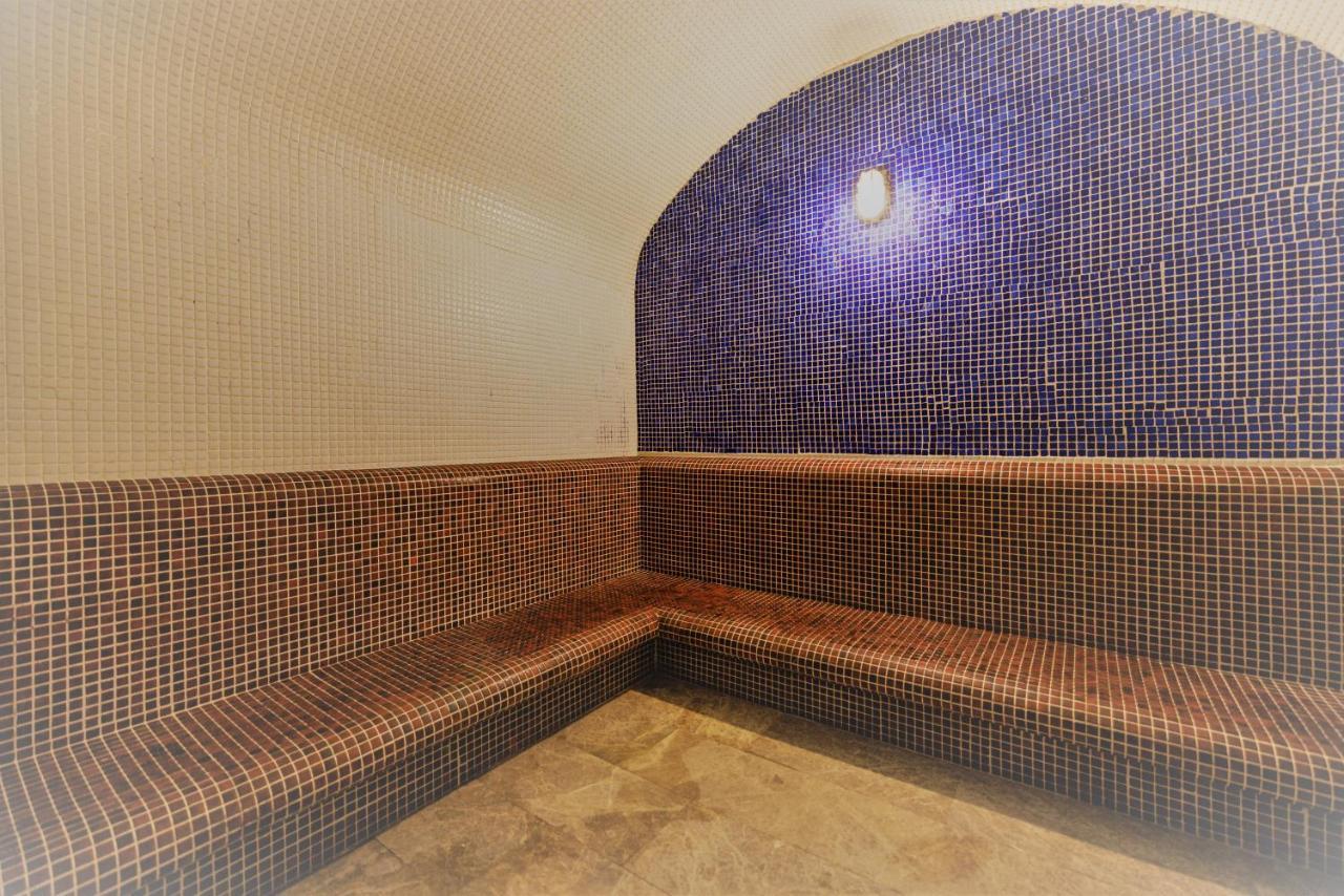 Hotel Ramada By Wyndham Cappadocia à Ortahisar Extérieur photo