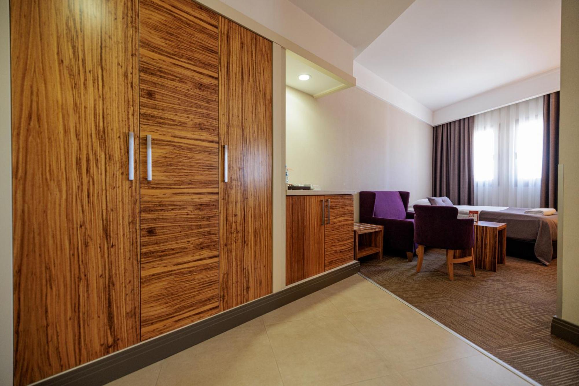 Hotel Ramada By Wyndham Cappadocia à Ortahisar Extérieur photo