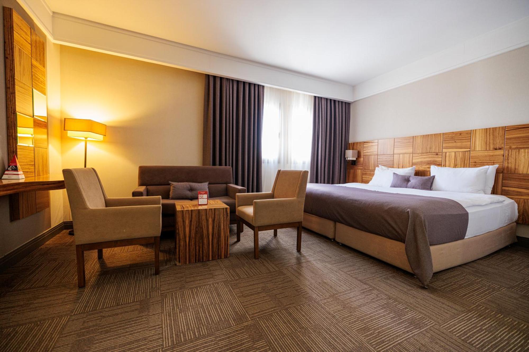 Hotel Ramada By Wyndham Cappadocia à Ortahisar Extérieur photo